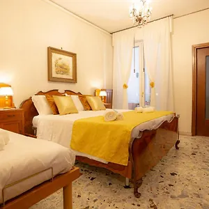 Residenza Porta Leoni - Royal Welcome Apartment