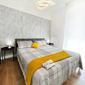 Suitesflores - Bright And Cozy In Apartament